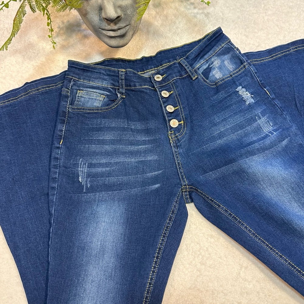 NWOT Stretch Button Fly Bell Bottoms - Size M (29)